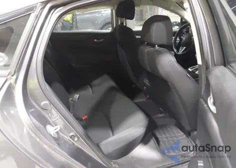 2017 Honda Civic Lx z USA, uszkodzony, nr VIN 2HGFC2F57HH562471